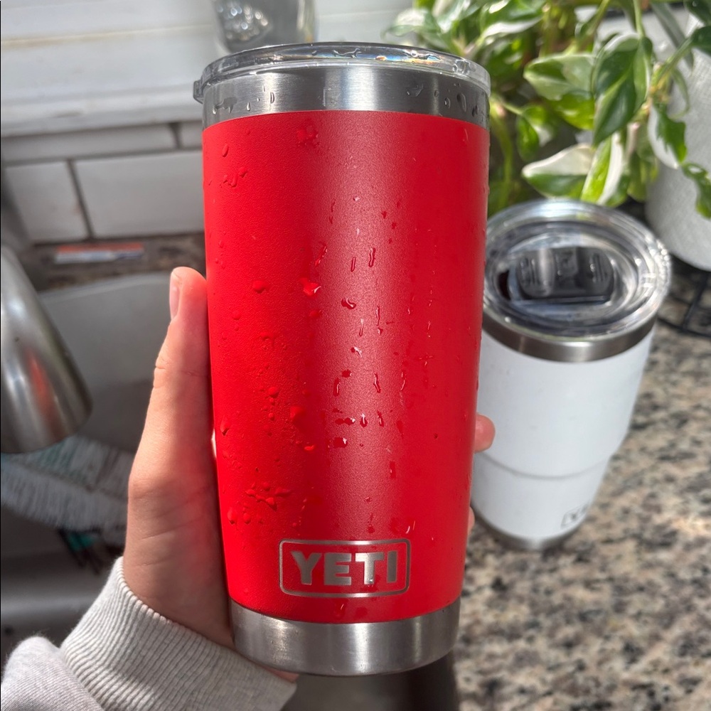 Used yeti collection - Picture 8 of 8